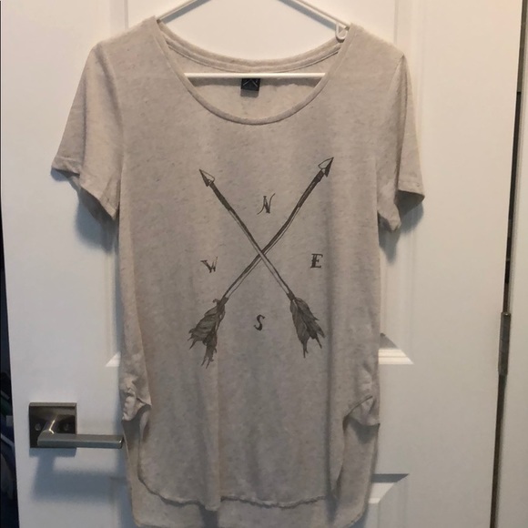 Gentle Fawn Tops - Gentle Fawn long T-shirt Gentle Fawn Tops - Gentle Fawn long T-shirt